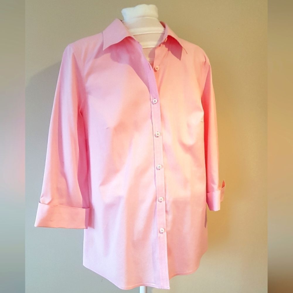 DENVER HAYES *NWOT* Classic Fit PINK Button Up Blouse 3/4 Sleeve & Cuff * Small
